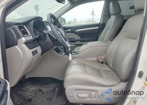 2016 Toyota Highlander Xle z USA, uszkodzony, nr VIN 5TDKKRFH4GS162533